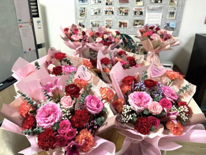 芳华竞展  向“信”而开