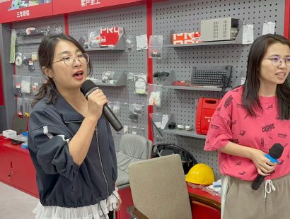 青岛信瑞亚月度团建——红歌嘹亮，生日温情！